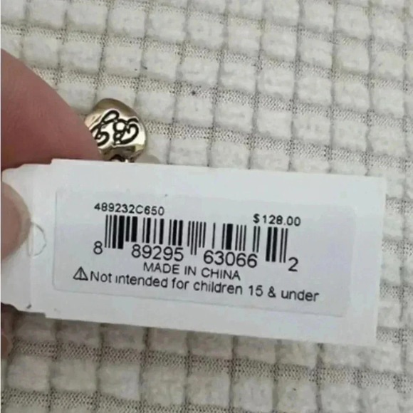 NWTS BETSEY JOHNSON SEASHELL PENDENT NECKLACE WITH FLORAL ACCENTS - Picture 5 of 5